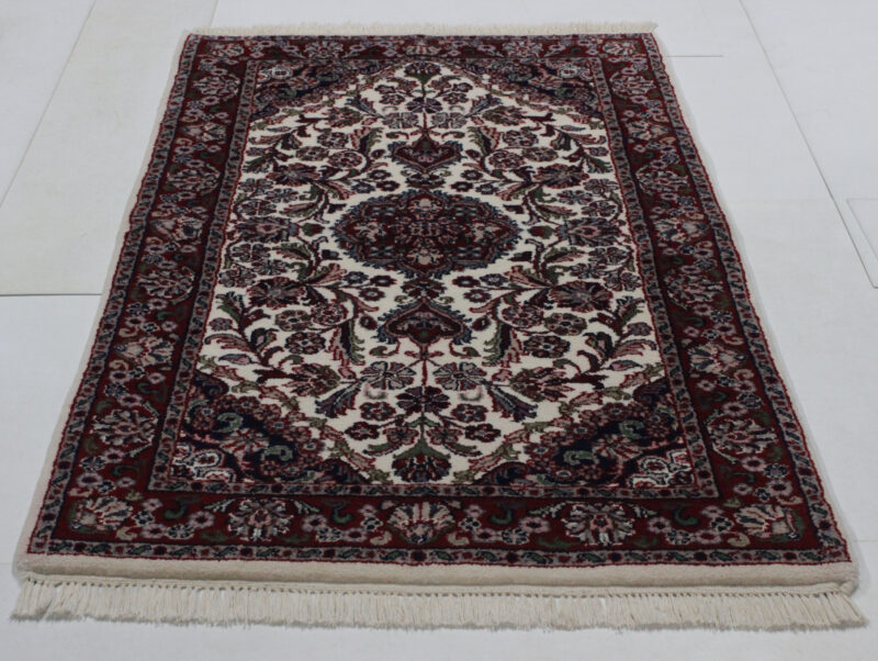 3' x 5' INDIAN HANDMADE RUG 10489